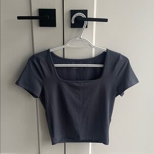 hollister navy blue square neck fitted t-shirt – size small